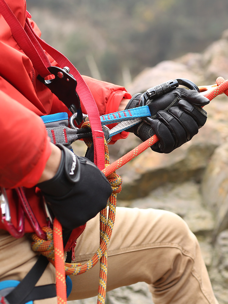 Перчатки для отдыха на открыто – обзор и цена Outdoor Adventure Training